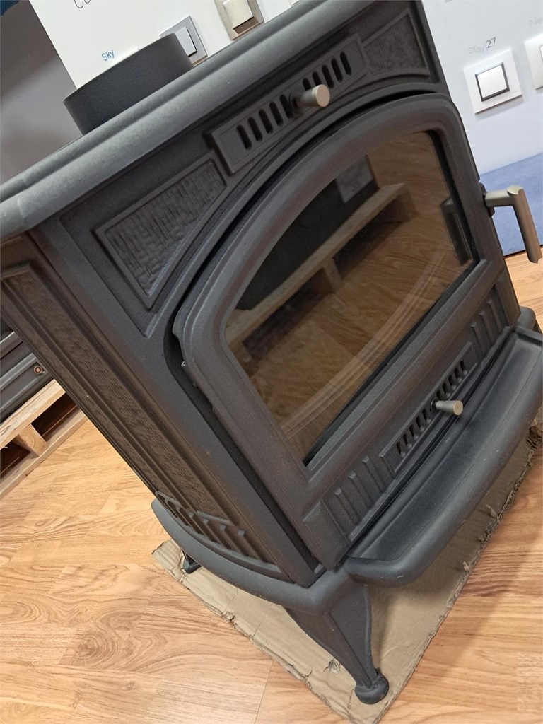 Foto 1 ESTUFA DE LEÑA BULGARIA