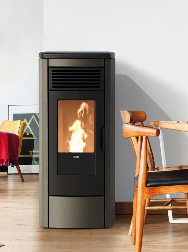 Foto 1 TERMO ESTUFA DE PELLET AURA 15KW